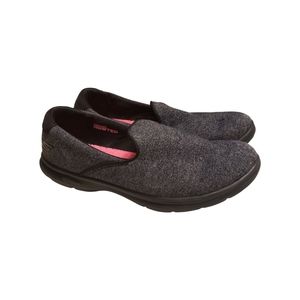 Skechers Women's shoes size US 9.5, EU 39